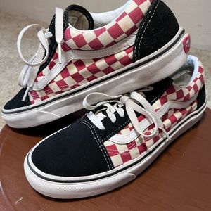 Sneaks Red and white checkerboard Vans black toes,heels Unisex 8.5Men/10 Women